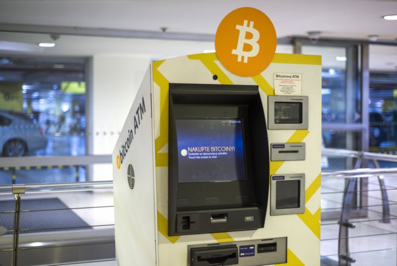 Bankomat na bitcoiny.