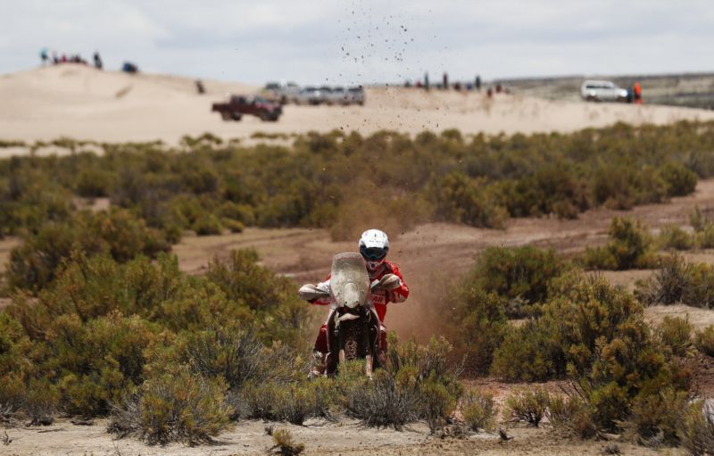 Český motocyklový závodník na Rallye Dakar Ondřej Klymčiw.