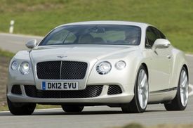 Z továrny Bentley ho propustili, teď si bude moci bentley pořídit.