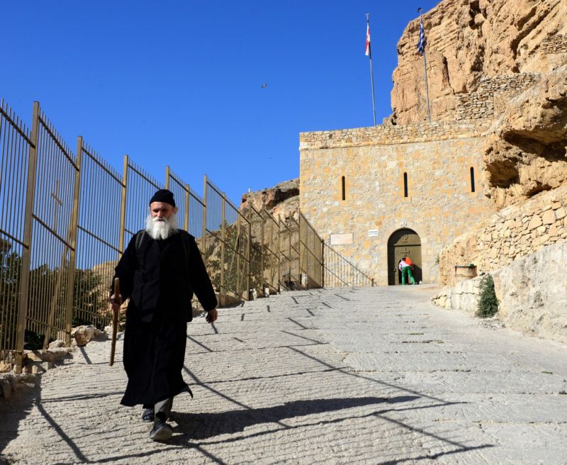 Klášter poblíž území s Palestinou. 