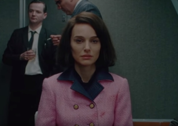 Natalie Portmanová si zahrála Jackie.