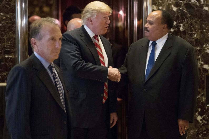 Donald Trump se sešel se synem zavražděného černošského aktivisty Martina Luthera Kinga.