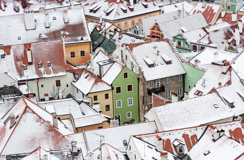 Monitorovací zařízení sleduje, jak se střešní konstrukce chová, a údaje srovnává s matematickým modelem střechy (ilustrační foto).