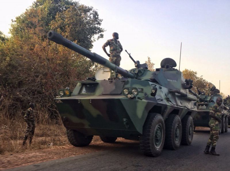 Senegalská armáda vstoupila do Gambie.