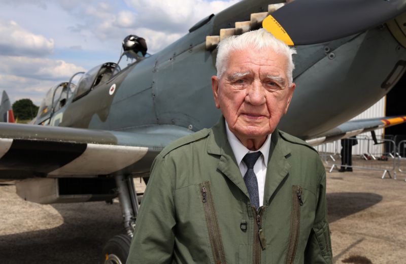 Veterán RAF Emil Boček.