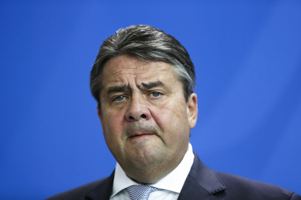 Předseda SDP Sigmar Gabriel.