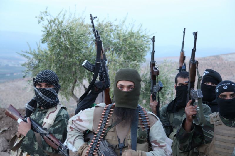 Bojovníci bývalé fronty An-Nusra (ilustrační foto).