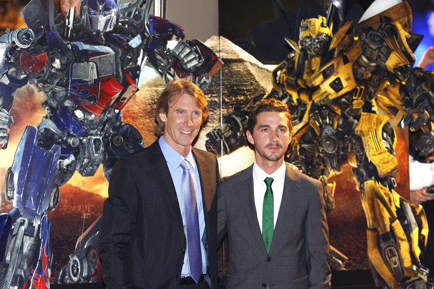 Režisér Michael Bay a herec Shia LaBeouf.