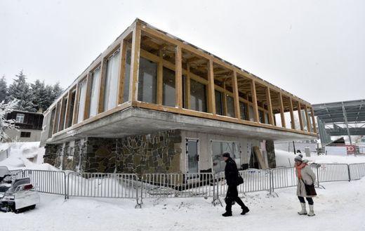 Nová stanice lanovky by měla být otevřena letos v květnu.