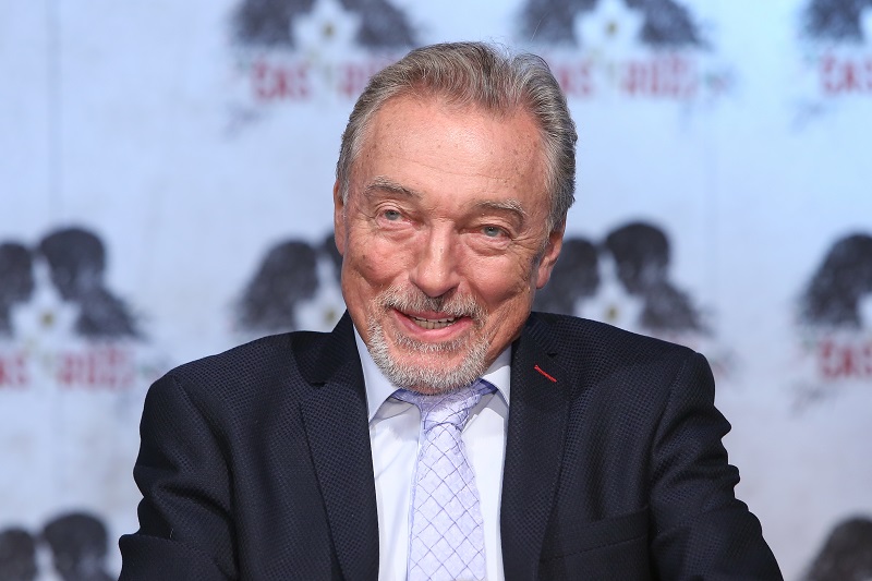 Karel Gott.