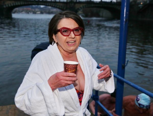 Kronerová se stala díky filmu otužilkyní.