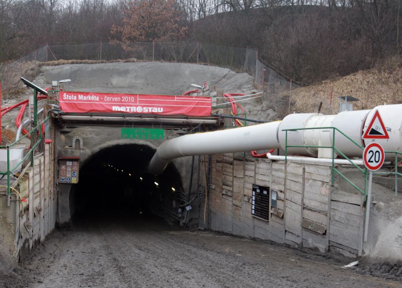 Stavba metra linky A v pražském Motole.