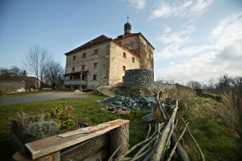 Malešovská tvrz.