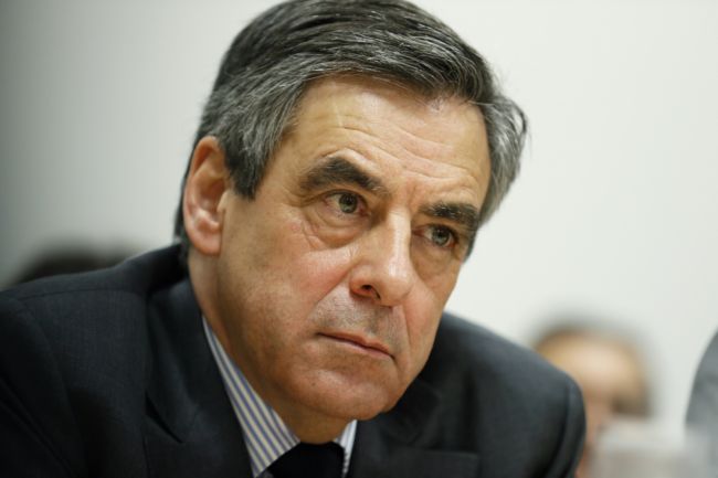 Pravicový kandidát François Fillon.