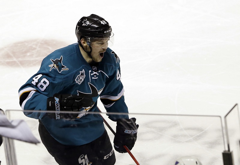 Tomáš Hertl pečetil výhru San José gólem do prázdné brány.