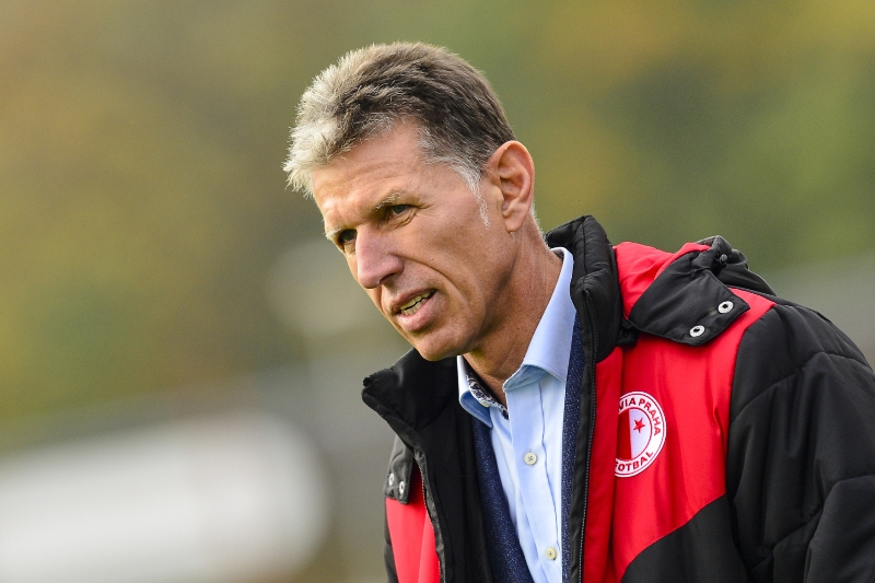 Trenér fotbalové Slavie Jaroslav Šilhavý. 