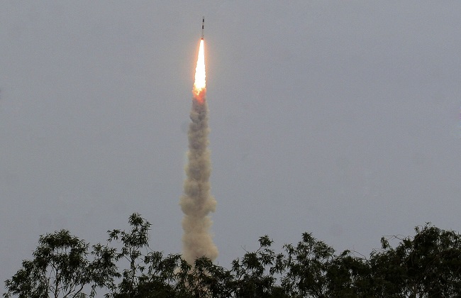 Raketa vzlétla ze základny Šríharikót.