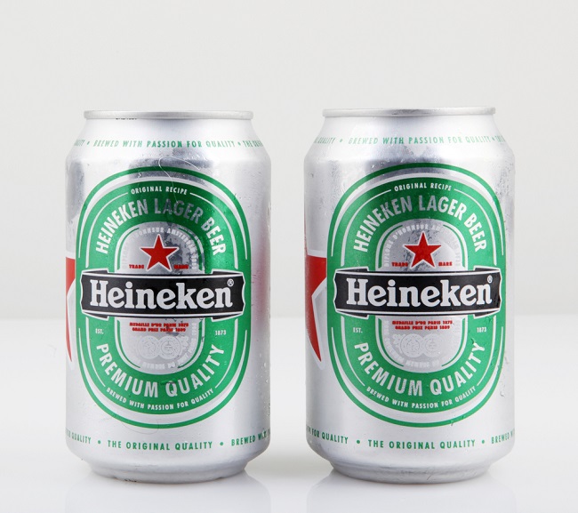 Heinekenu vzrostl zisk.