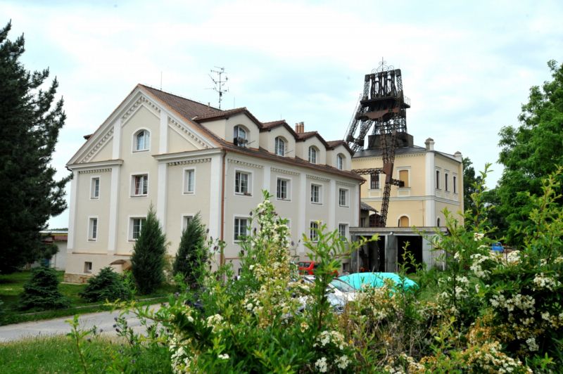 Ocelová těžní věž ve Zbýšově byla v roce 1987 prohlášena za technickou památku.