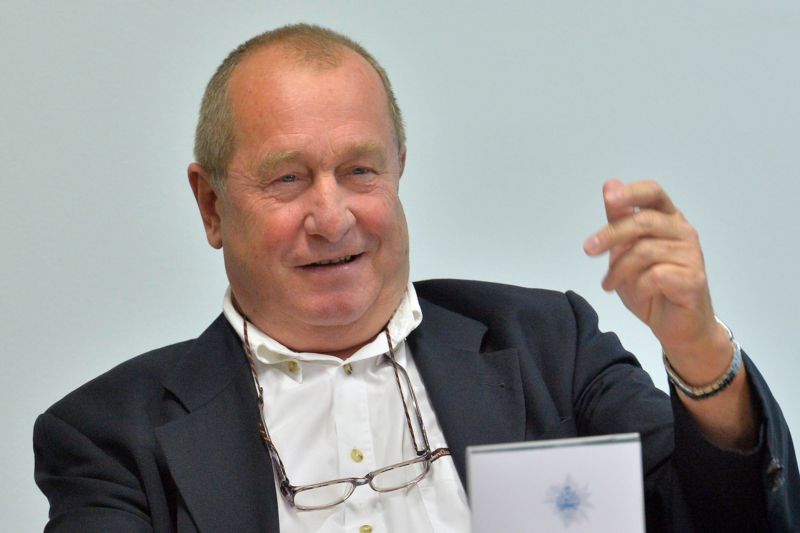 Josef Augusta podlehl rakovině.