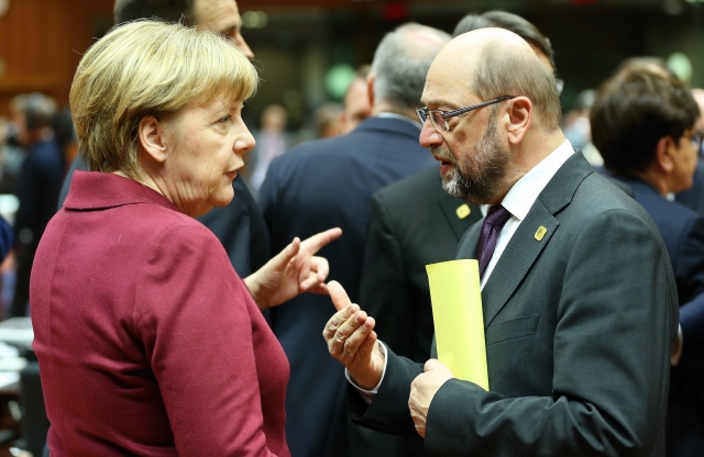 Martin Schulz by Angelu Merkelovou výrazně porazil, tvrdí průzkum.