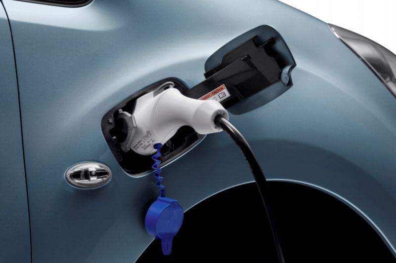 I v Česku už se hovoří o elektromobilech, jejich prodej by měly posílit dobíjecí stanice (ilustrační foto).