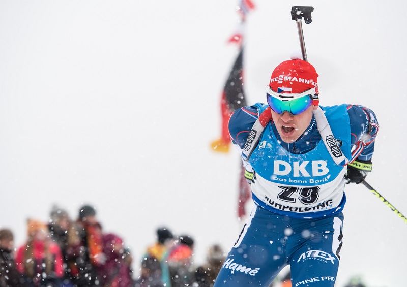 Michal Krčmář v závodě na MS v Hochfilzenu.