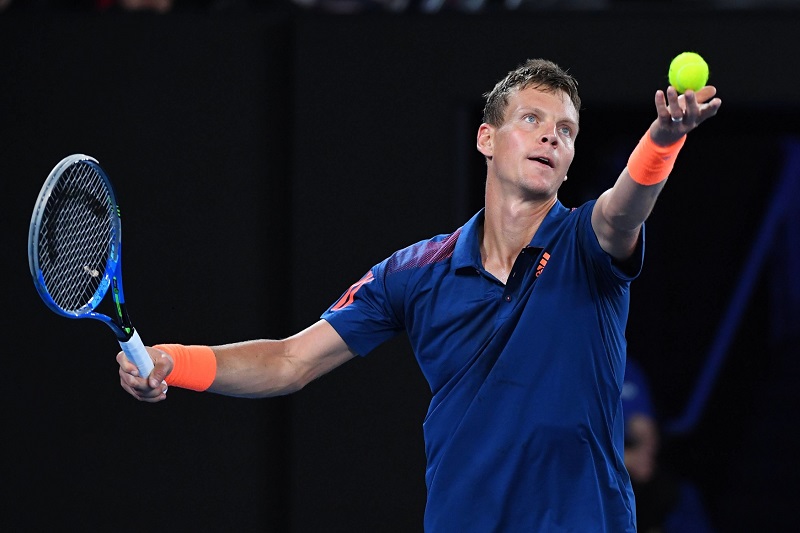 Tomáš Berdych nestačil na Tsongu a končí v semifinále. Tomáš Berdych nestačil na Tsongu a končí v semifinále.
