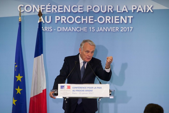 Francouzský ministr zahraničí Jean-Marc Ayrault.