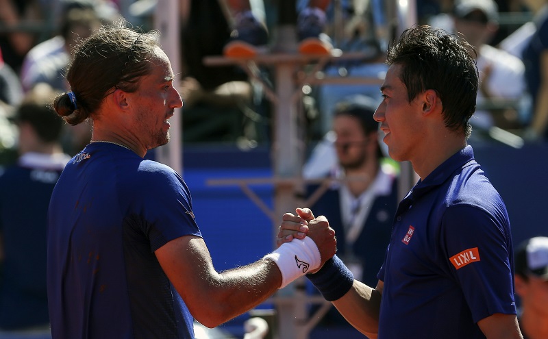 Ukrajinec Alexandr Dolgopolov (vlevo) a Japonec Kei Nišikori. Ukrajinec Alexandr Dolgopolov (vlevo) a Japonec Kei Nišikori.