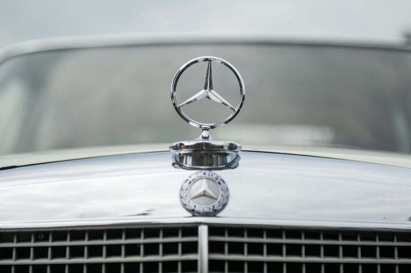 Mercedes Benz.