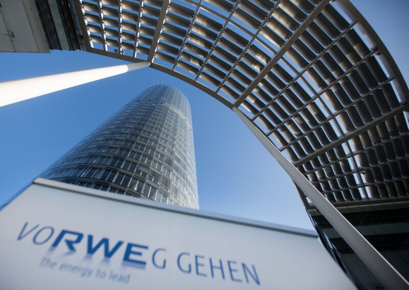 Německá energetická společnost RWE prohloubila ztrátu o miliardy.