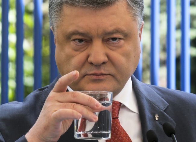 Ukrajinský prezident Petro Porošenko. Ukrajinský prezident Petro Porošenko.
