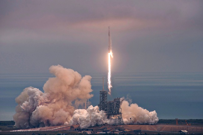 Raketa Falcon 9.