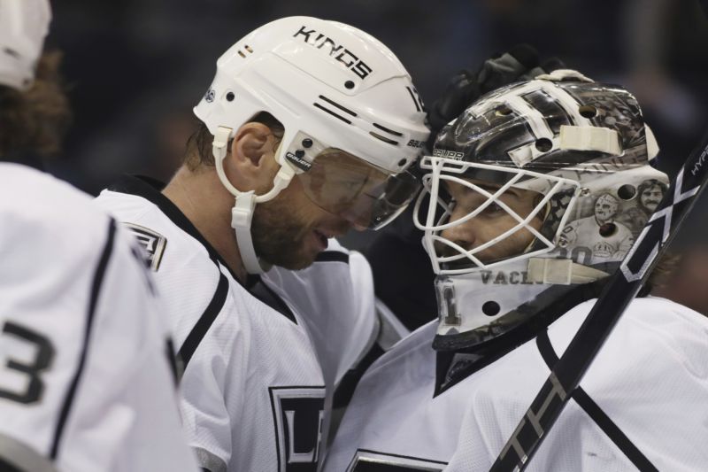 Petr Budaj se slovenským krajanem Marianem Gáboríkem, teď už se v jednom dresu potkávat nebudou. Petr Budaj se slovenským krajanem Marianem Gáboríkem, teď už se v jednom dresu potkávat nebudou.