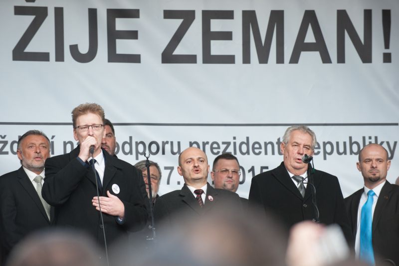 Blok proti islámu, který se později rozpadl na Blok proti islamizaci a Iniciativu Martina Konvičky, při demonstraci na Albertově (ilustrační foto).