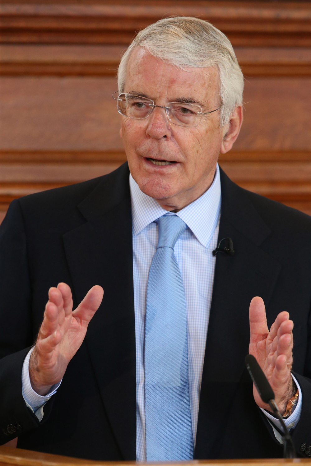 Konzervativní britský premiér z 90. let John Major. Konzervativní britský premiér z 90. let John Major.