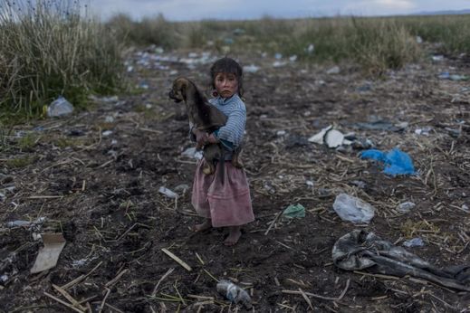 V současnosti jsou břehy jezera Titicaca pokryté odpadem. V současnosti jsou břehy jezera Titicaca pokryté odpadem.