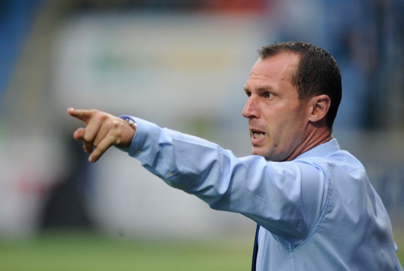 Radoslav Látal končí na střídačce polských Gliwic. Radoslav Látal končí na střídačce polských Gliwic.