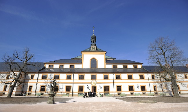 Hospital v Kuksu.