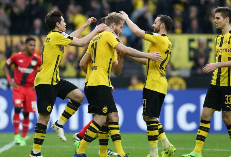 Dortmund se raduje z vítězství nad Leverkusenem. Dortmund se raduje z vítězství nad Leverkusenem.
