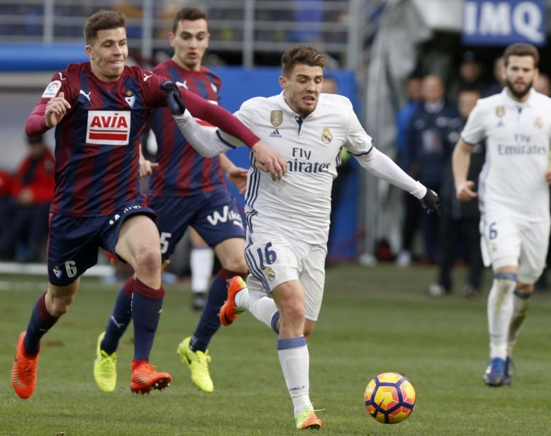 Real Madrid v souboji s Eibarem. Real Madrid v souboji s Eibarem.