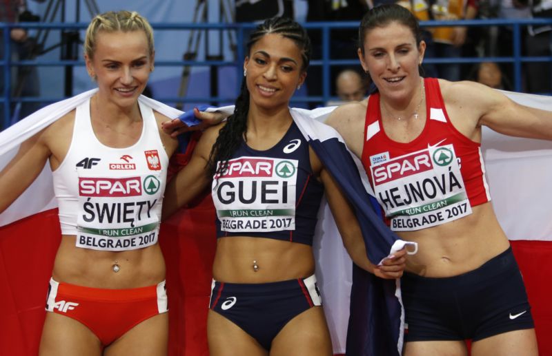 Zuzana Hejnová. Zuzana Hejnová.