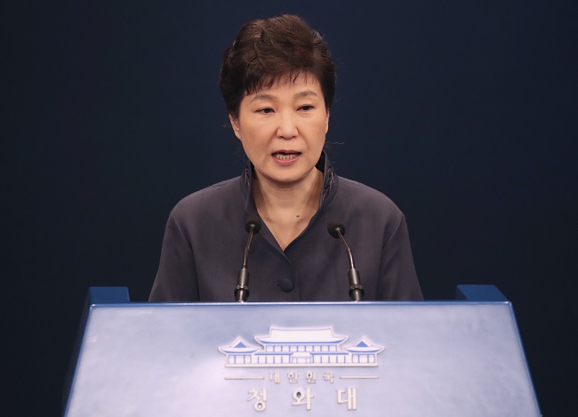 Jihokorejská prezidentka Pak Kun-hje. Jihokorejská prezidentka Pak Kun-hje.