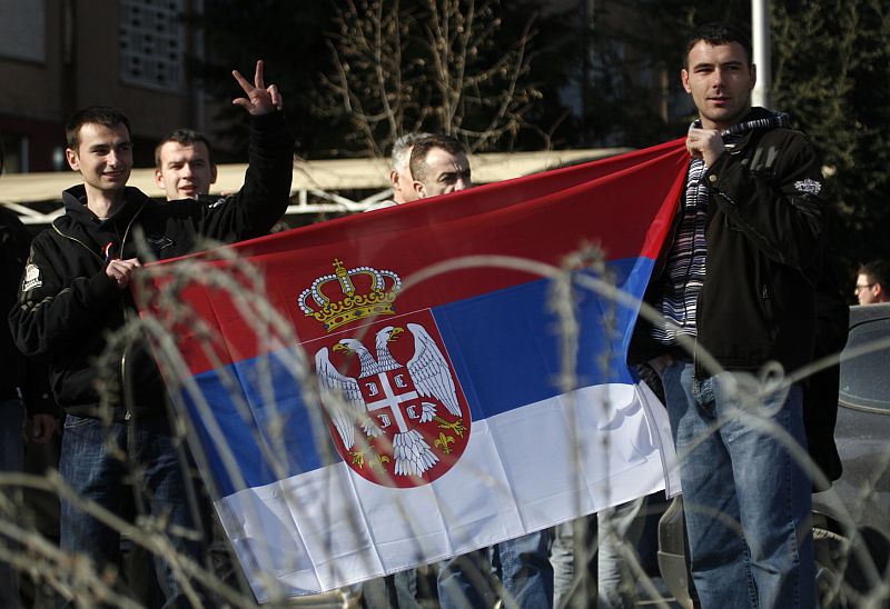 Srbové v Kosovu protestují proti kosovské nezávislosti.