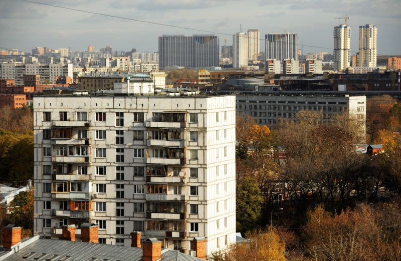 Likvidací domů zvaných "chruščovky" přijde o domov 1,6 milionu lidí. Likvidací domů zvaných "chruščovky" přijde o domov 1,6 milionu lidí.
