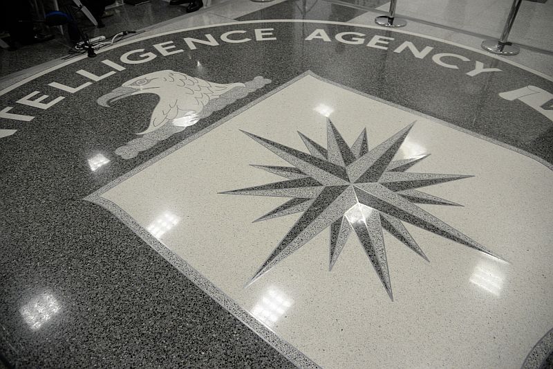 Logo CIA v centrále v Langley ve Virginii.
