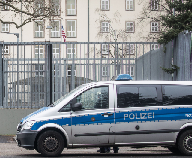 Konzulát USA ve Frankfurtu nad Mohanem.