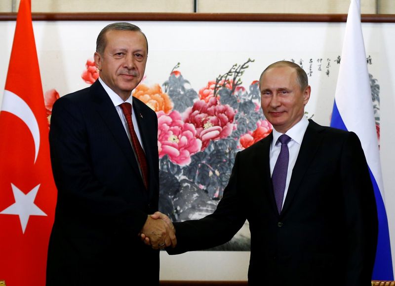 Turecký prezident Recep Tayyip Erdogan a ruský prezident Vladimír Putin. Turecký prezident Recep Tayyip Erdogan a ruský prezident Vladimír Putin.