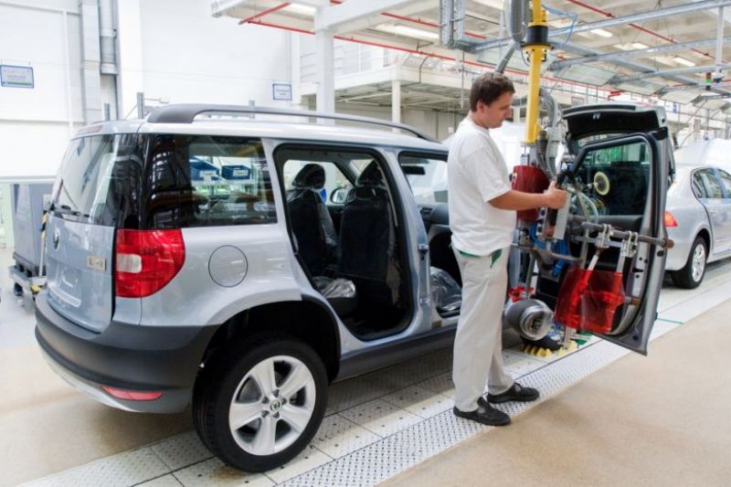Škoda Auto již v Indii vyrábí přizpůsobený model Rapid a modely Yeti, Octavia a Superb (ilustrační foto). Škoda Auto již v Indii vyrábí přizpůsobený model Rapid a modely Yeti, Octavia a Superb (ilustrační foto).